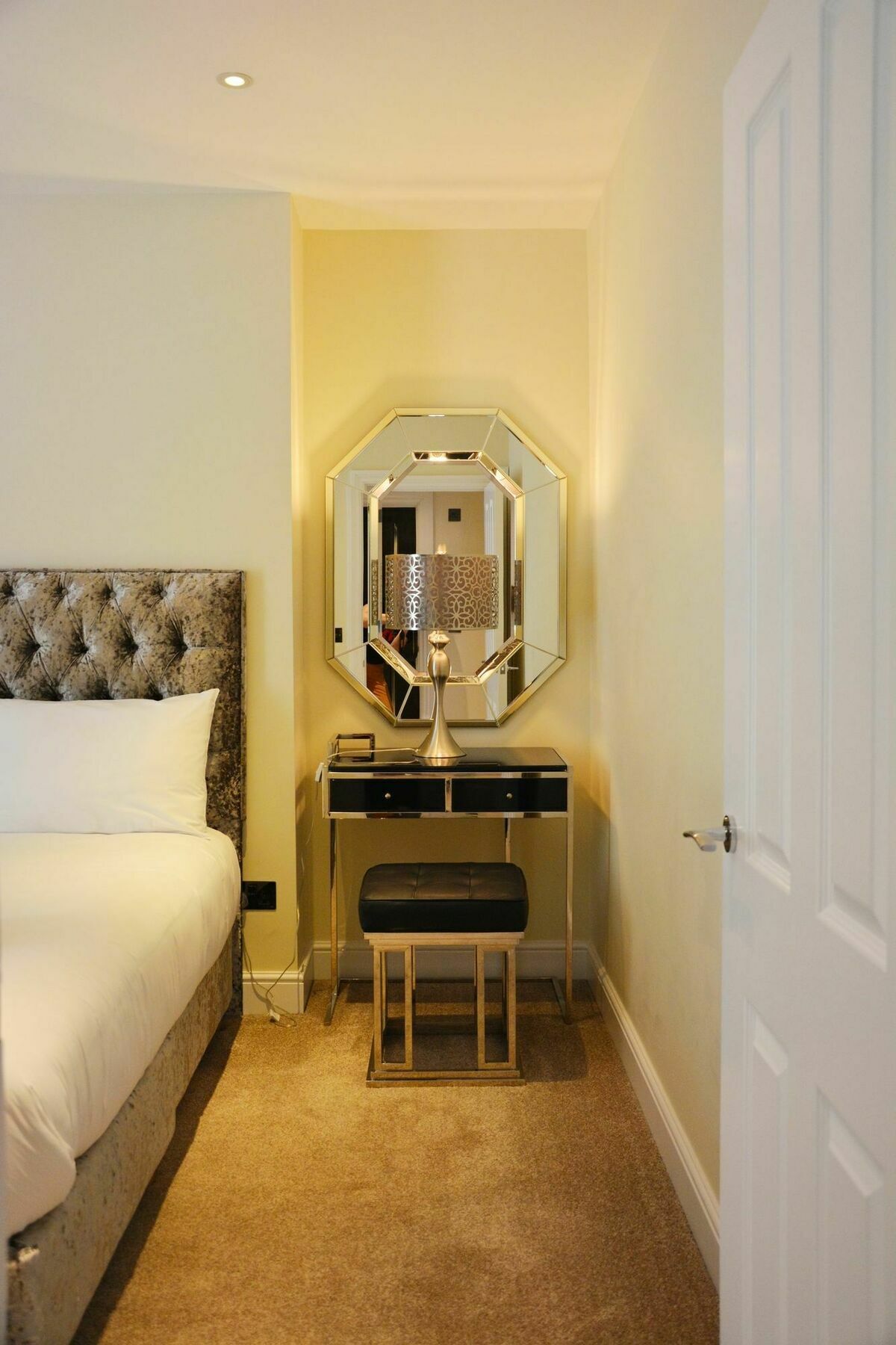 Pinnacle Residences - Cambridge 외부 사진
